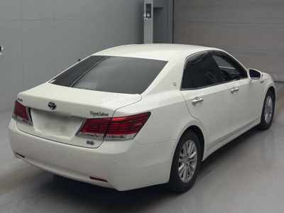 TOYOTA CROWN HYBRID