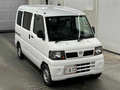 NISSAN CLIPPER VAN