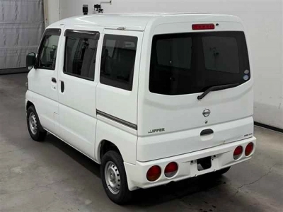 NISSAN CLIPPER VAN