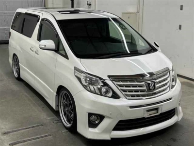 TOYOTA ALPHARD