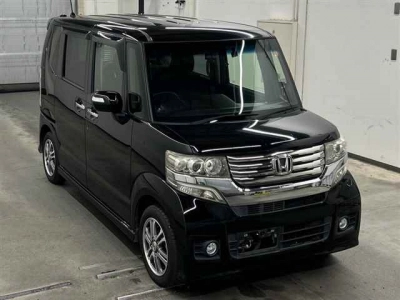 HONDA N BOX CUSTOM