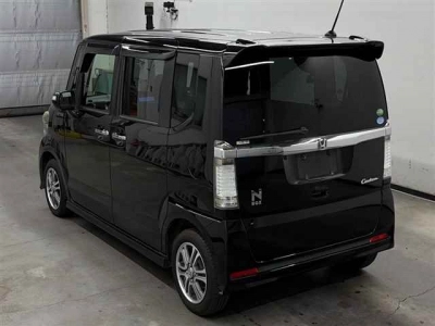HONDA N BOX CUSTOM