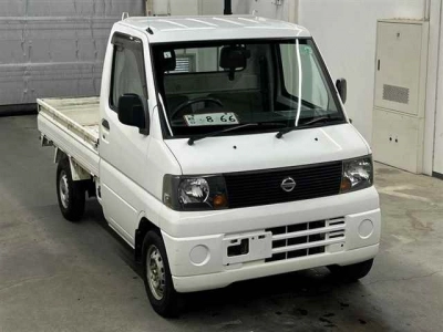 NISSAN CLIPPER TRUCK