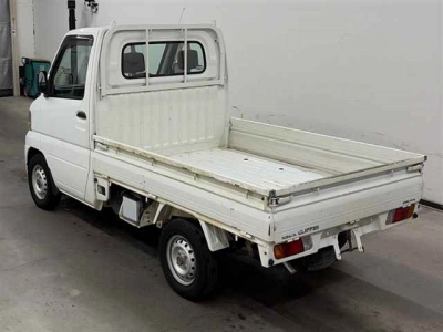 NISSAN CLIPPER TRUCK