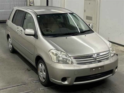 TOYOTA RAUM