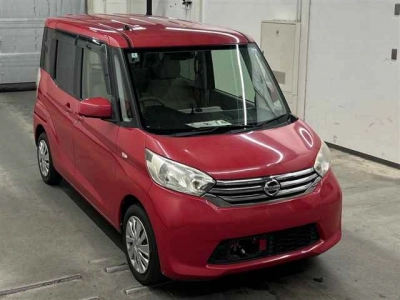 NISSAN DAYZ ROOX