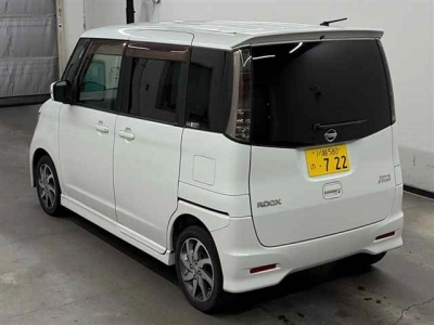 NISSAN ROOX