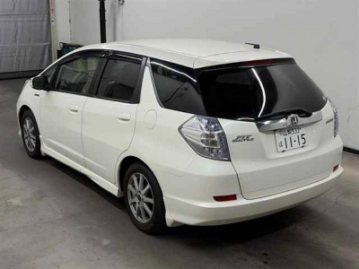 HONDA FIT SHUTTLE HYBRID