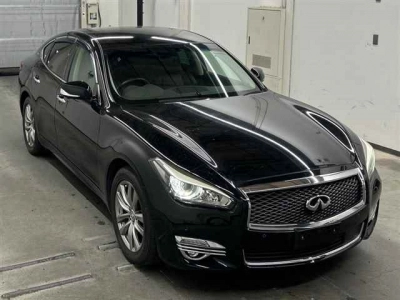 NISSAN FUGA