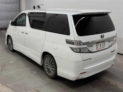 TOYOTA VELLFIRE