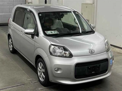 TOYOTA PORTE