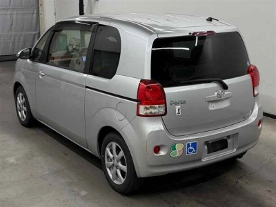 TOYOTA PORTE