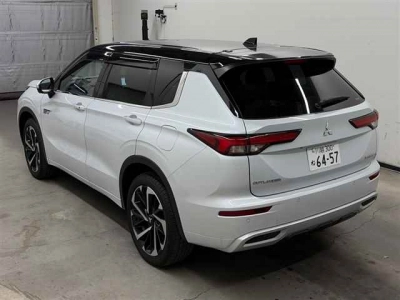 MITSUBISHI OUTLANDER PHEV