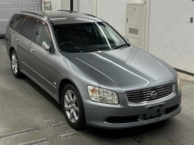 NISSAN STAGEA