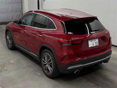 MERCEDES BENZ AMG GLA