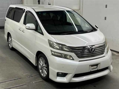 TOYOTA VELLFIRE