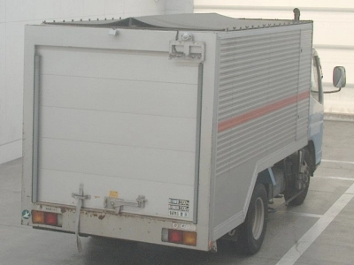 MITSUBISHI CANTER
