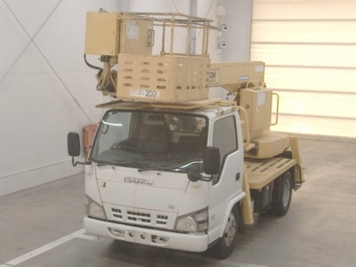 ISUZU ELF