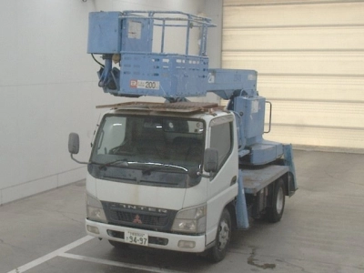 MITSUBISHI CANTER