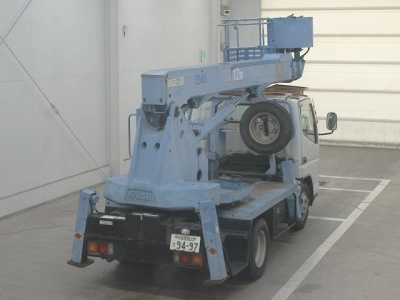 MITSUBISHI CANTER