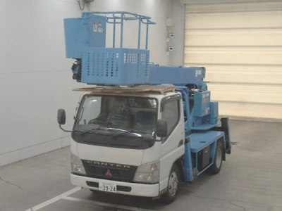 MITSUBISHI CANTER
