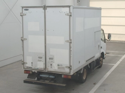 TOYOTA DYNA