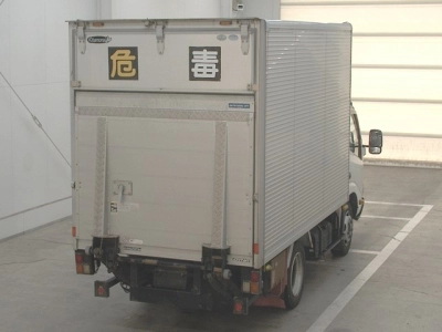 TOYOTA DYNA