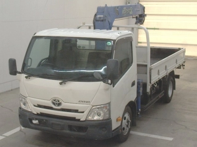 TOYOTA DYNA