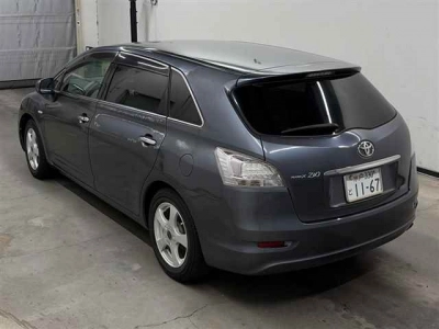 TOYOTA MARK X ZIO