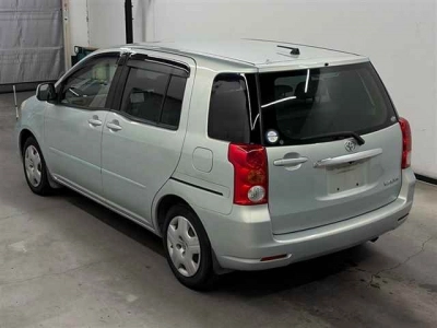 TOYOTA RAUM