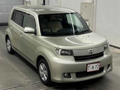 TOYOTA BB