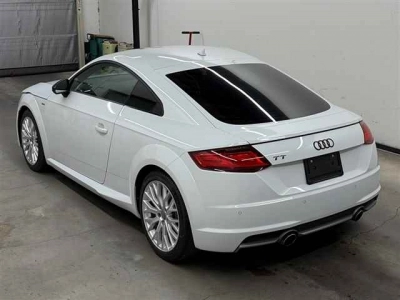 AUDI TT