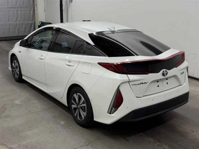 TOYOTA PRIUS PHV