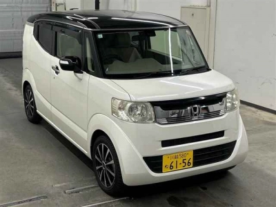 HONDA N-BOX SLASH