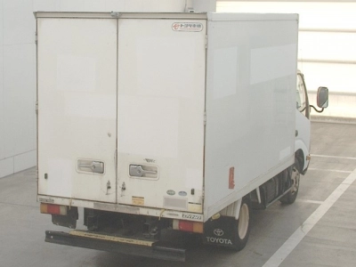 TOYOTA DYNA