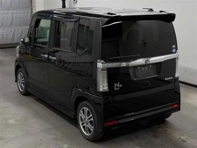HONDA N BOX CUSTOM