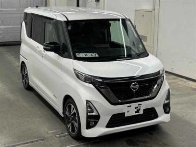 NISSAN ROOX