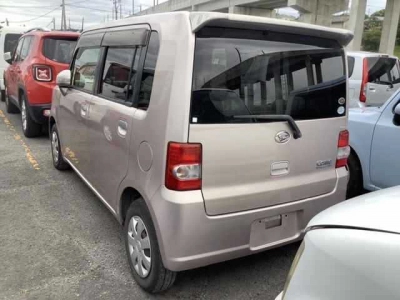 DAIHATSU MOVE CONTE