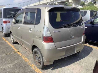 SUZUKI MRWAGON