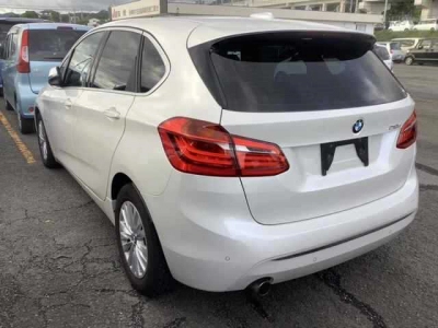 BMW 2 SERIES