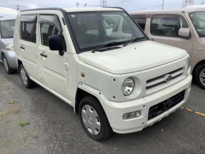 DAIHATSU NAKED