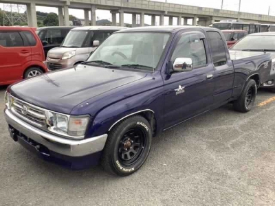 TOYOTA HILUX PICK UP