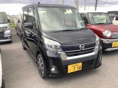 NISSAN DAYZ ROOX