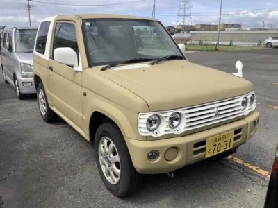 MITSUBISHI PAJERO MINI