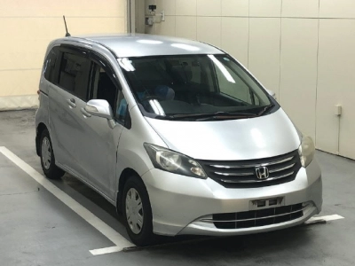 HONDA FREED