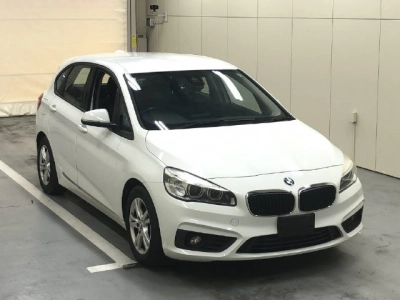 BMW 2 SERIES