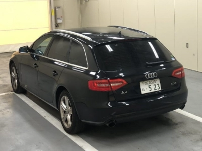 AUDI A4 AVANTE