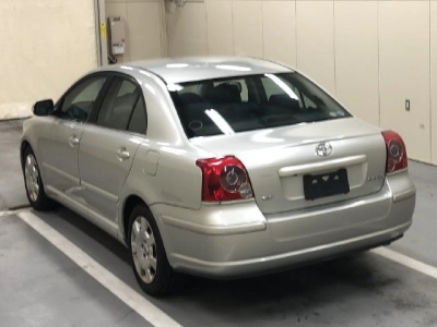 TOYOTA AVENSIS