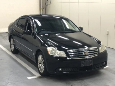 NISSAN FUGA