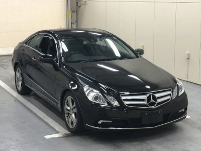 MERCEDES BENZ E CLASS